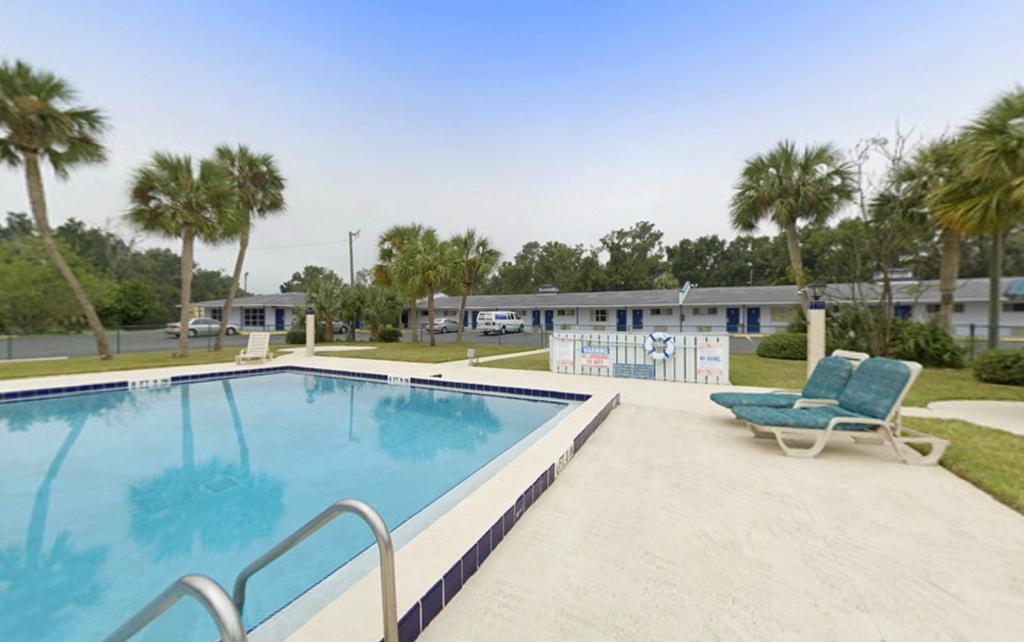 America'S Best Value Inn - Гейнсвилл Экстерьер фото