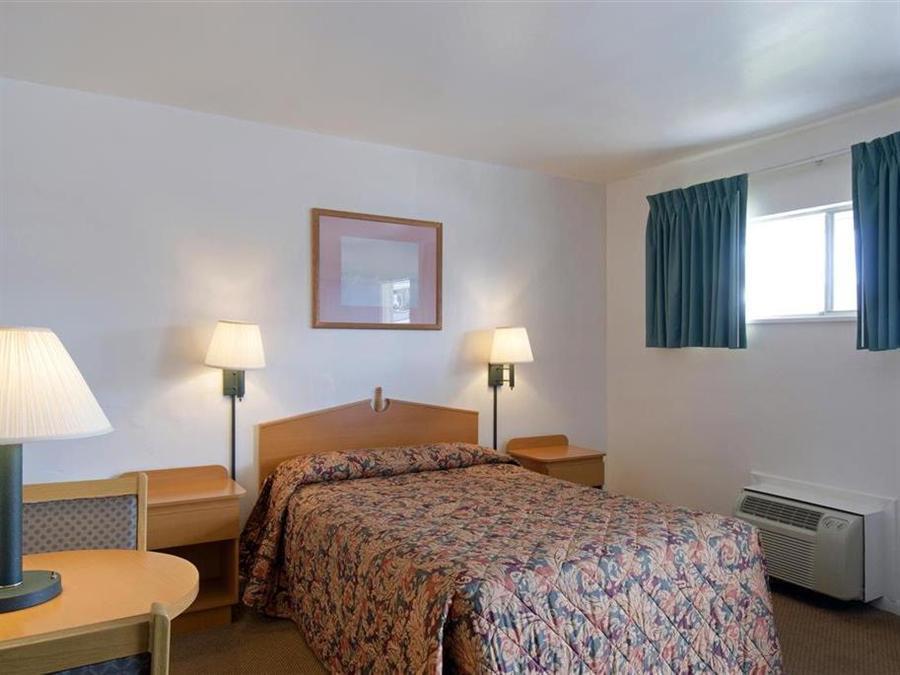 America'S Best Value Inn - Гейнсвилл Экстерьер фото