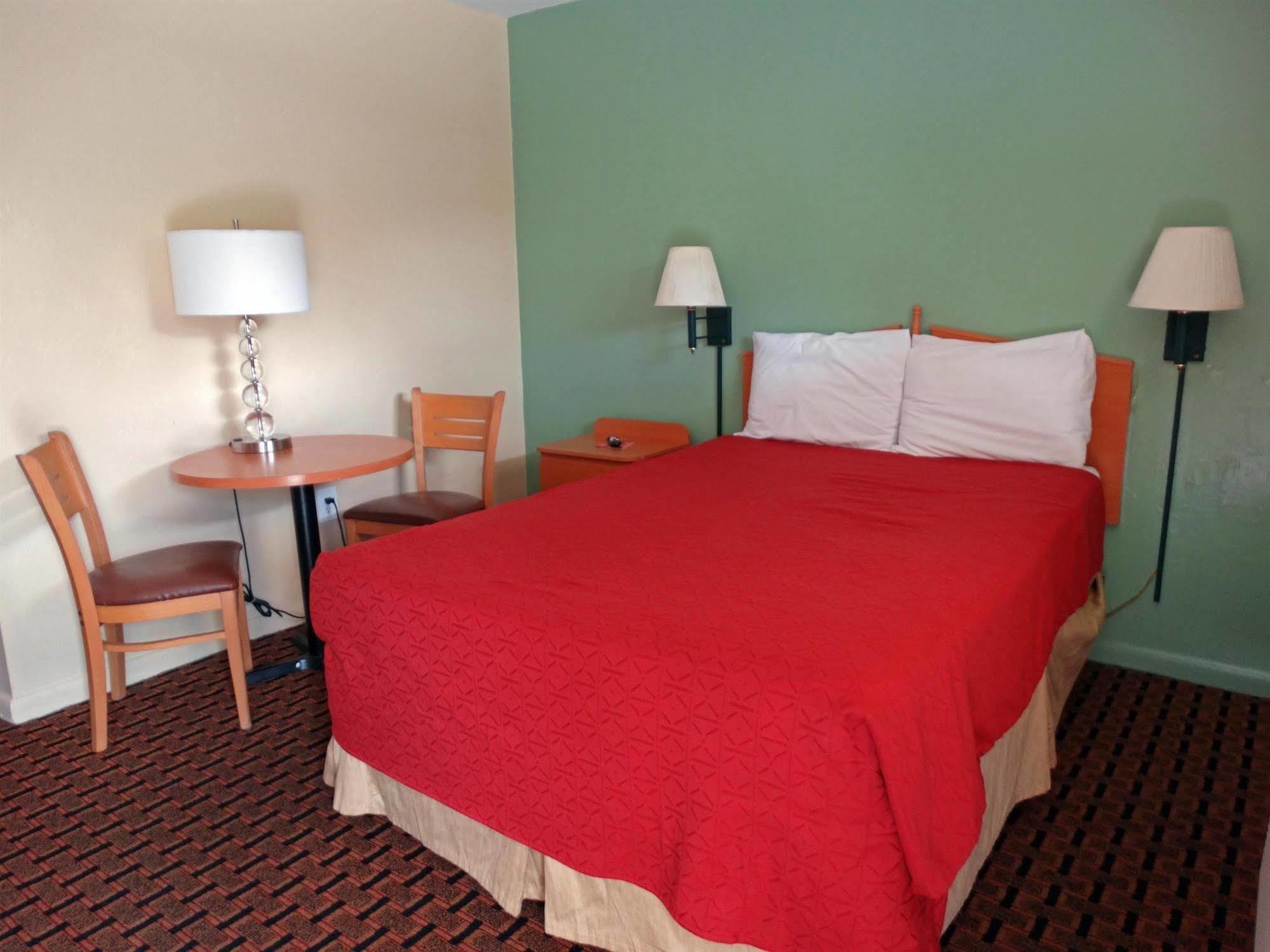 America'S Best Value Inn - Гейнсвилл Экстерьер фото